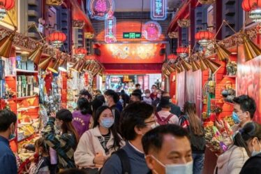 Ổ cắm du lịch: Vật dụng nhỏ nhưng cực kỳ quan trọng